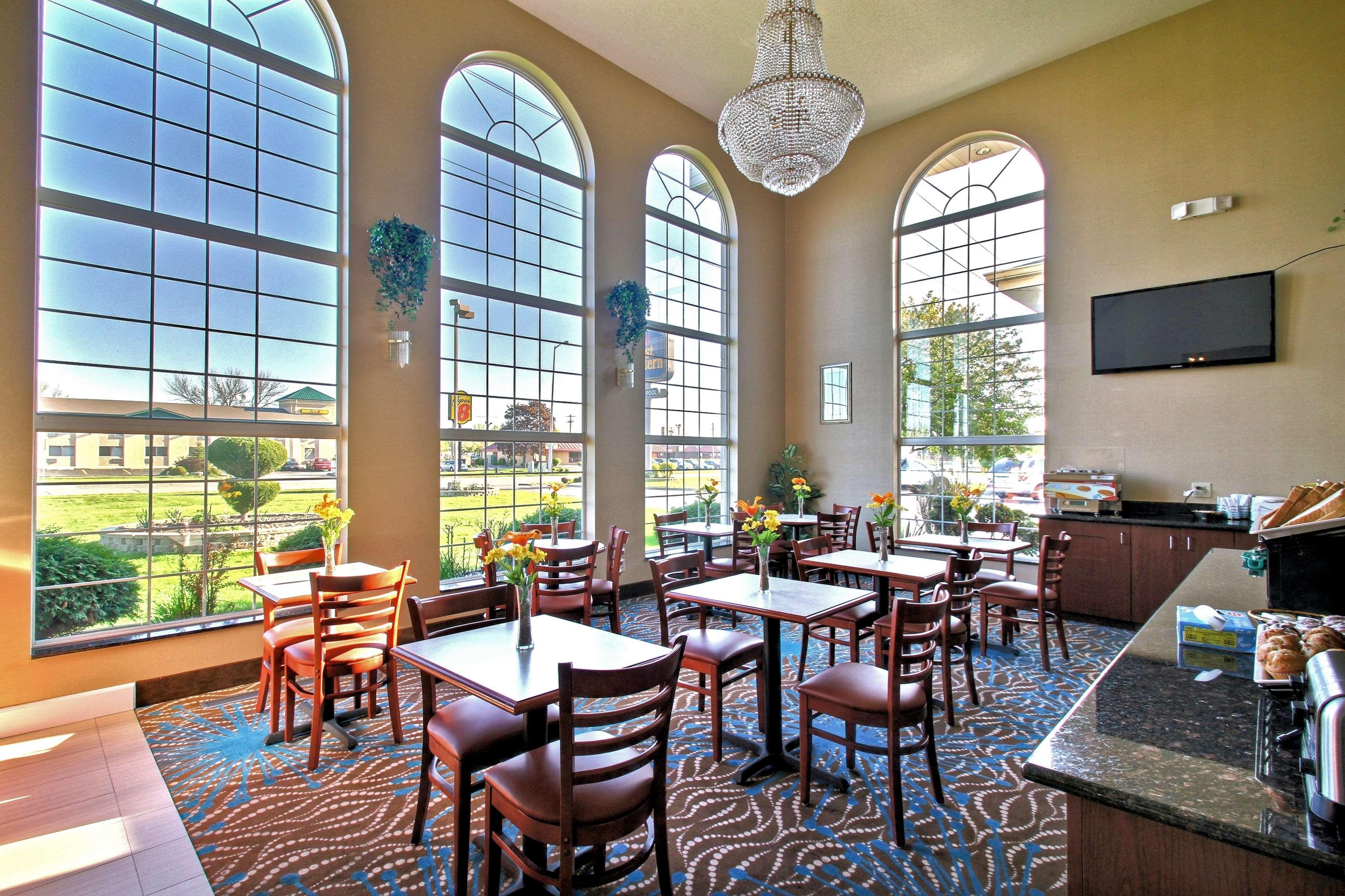 Western Airport Hotel 3*
