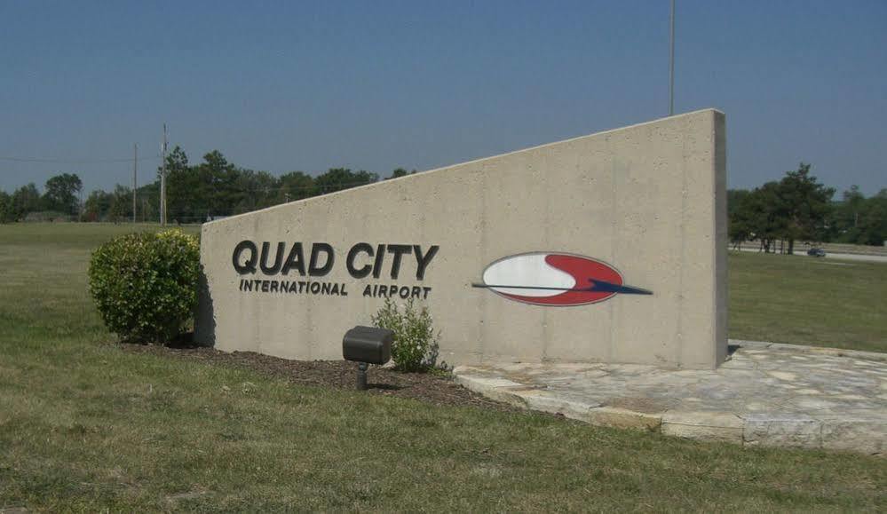 Western Airport Moline